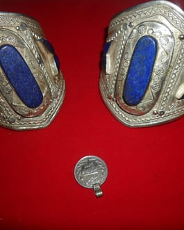 Antique Design Cuff/Bracelet handmade with lapis lazuli